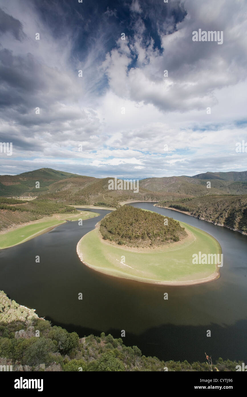 Meander in Algadon river, Las Hurdes Caceres, Extremadura.Spain Stock Photo