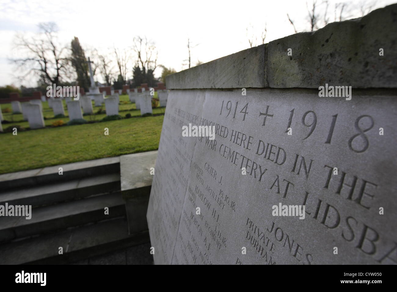 Grave In British War Cemetery High Resolution Stock Photography And Images  - Alamy