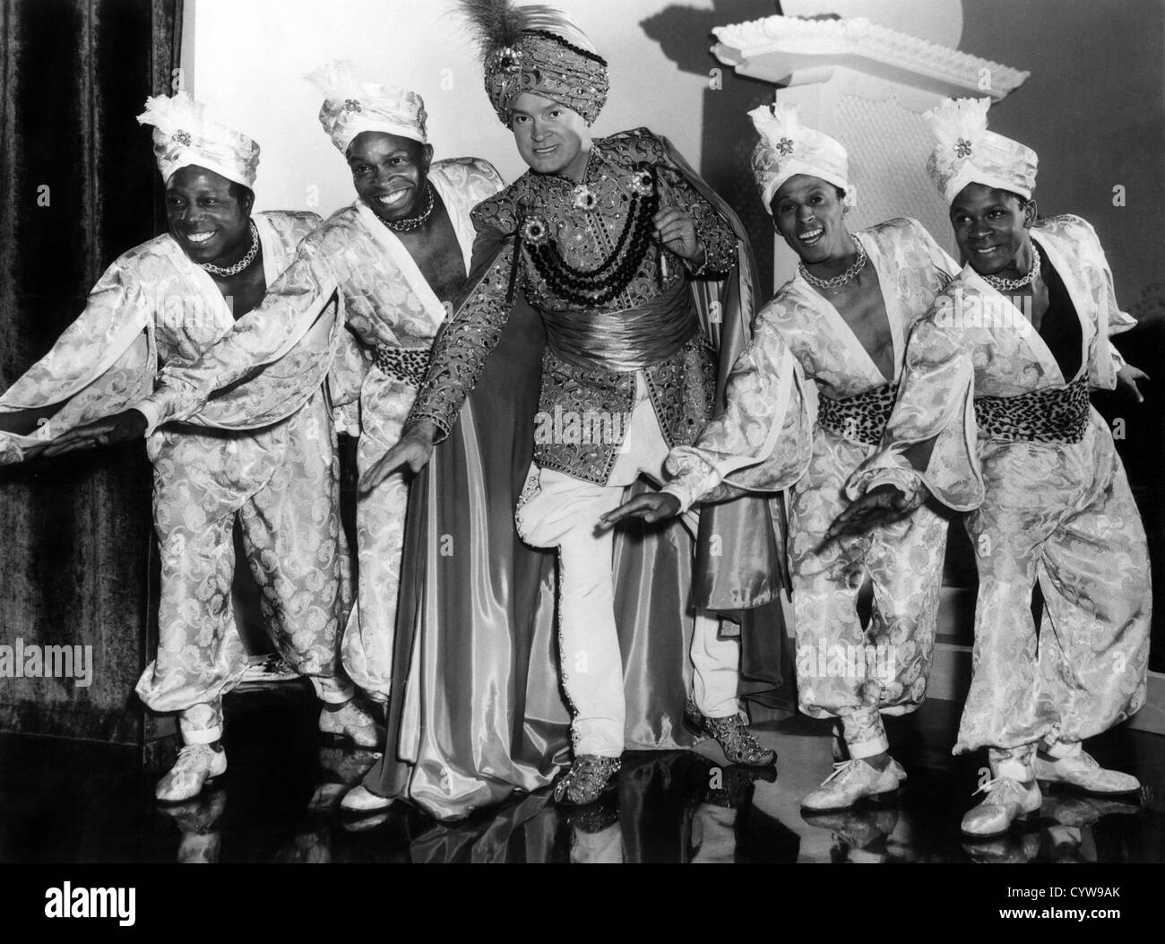 HERE COME THE GIRLS (1953) BOB HOPE, CLAUDE BINYON (DIR) HCTG 001