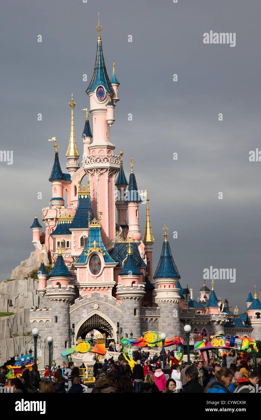 Sleeping Beauty castle in Euro Disney, Paris, France Stock Photo - Alamy