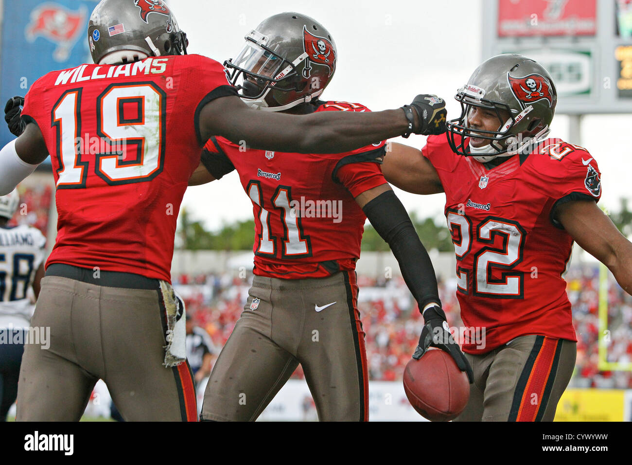 Photo: Tampa Bay Buccaneers Mike Williams catches a screen pass against the Dallas  Cowboys in Arlington, Texas. - ARL2012092315 