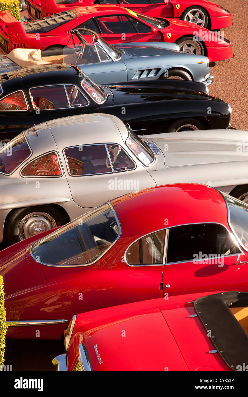 Royal Automobile Club Woodcote Park Salon Prive tour. A group of classic cars parked at tour start. Stock Photo