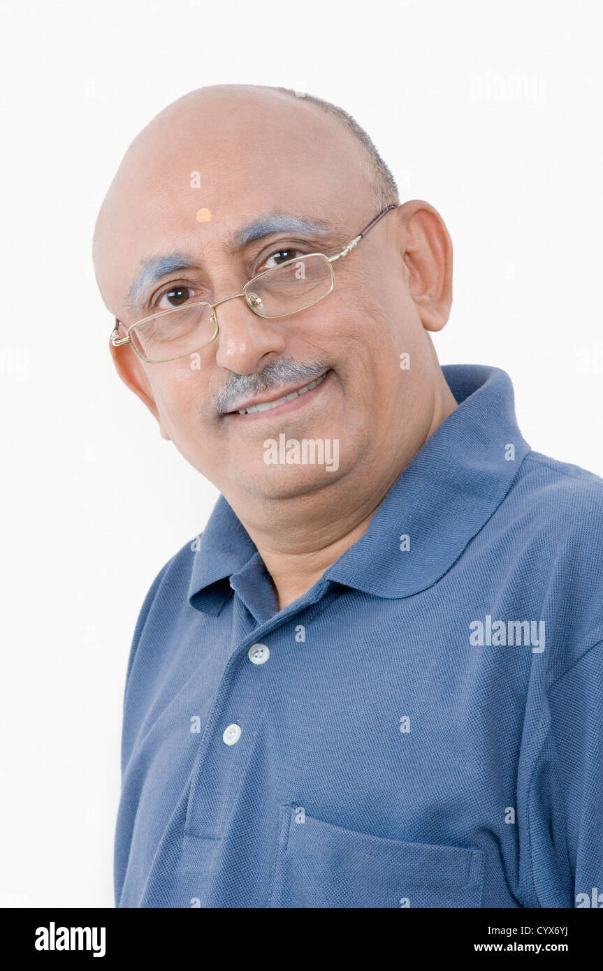 Portrait of a man smiling Stock Photo - Alamy