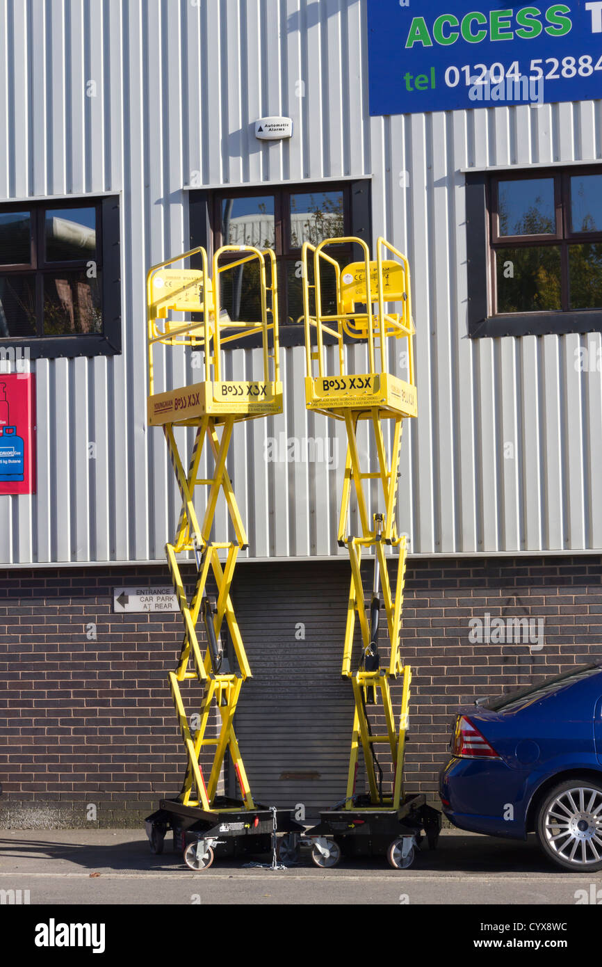 Youngman Boss X3X selfpropelled micro access platforms on display