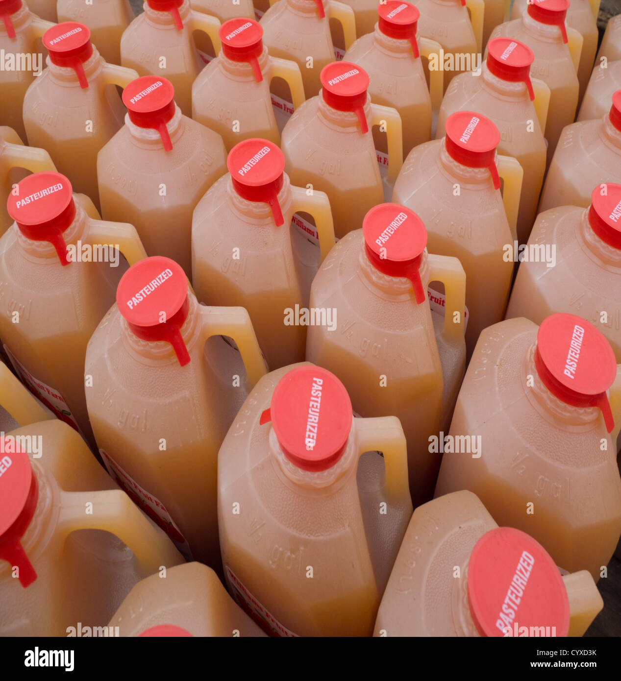 Pasteurized apple cider hires stock photography and images Alamy