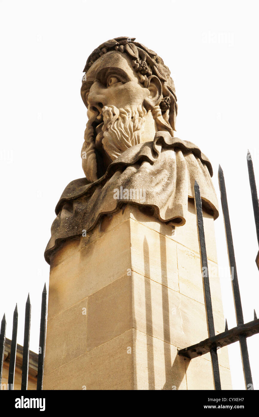 Big head statue hires stock photography and images Alamy