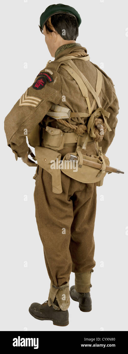 ARMEES ALLIEES 1939-1945,Commando du Premier Bataillon de Fusiliers  Marins,dit "Commando Kieffer". Sur mannequin incomplet(main droite  manquante,la gauche collée),comprenant un béret vert de commando,pourtour  cuir,marqué sur la doublure noire "Kangol ...