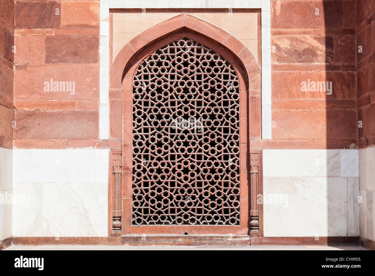 India, Delhi, Close up of  Humayuns Tomb window Stock Photo