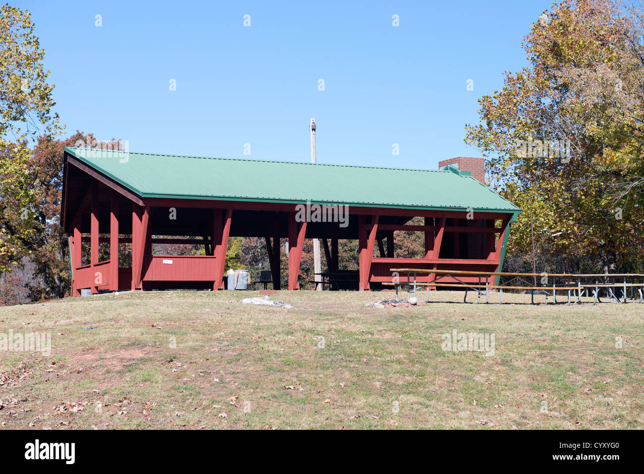 A picnic shelter house available for rental at Arcadia Lake in Oklahoma, USA, in the autumn. Stock Photo