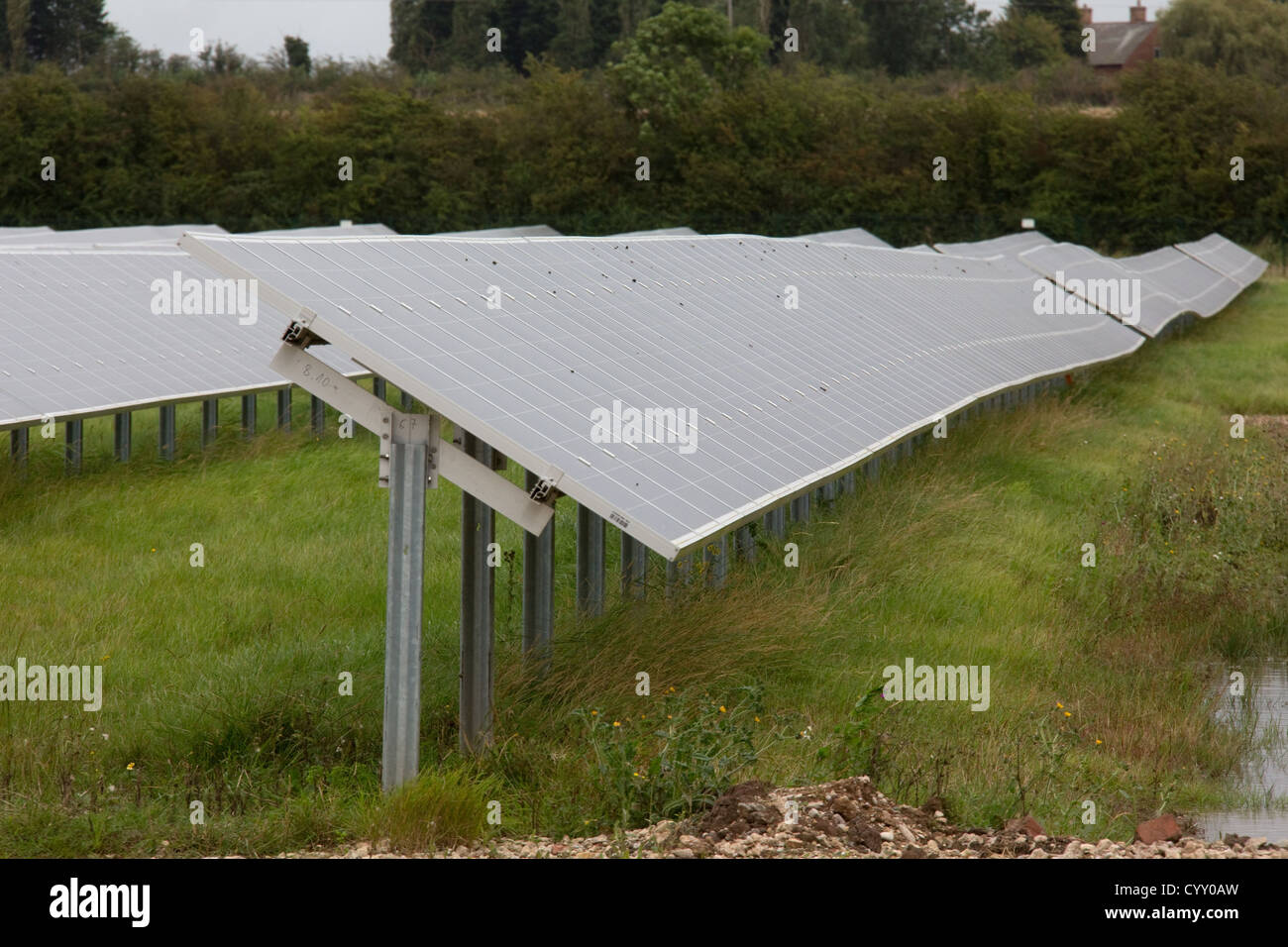 Solar farm panels hi-res stock photography and images - Alamy