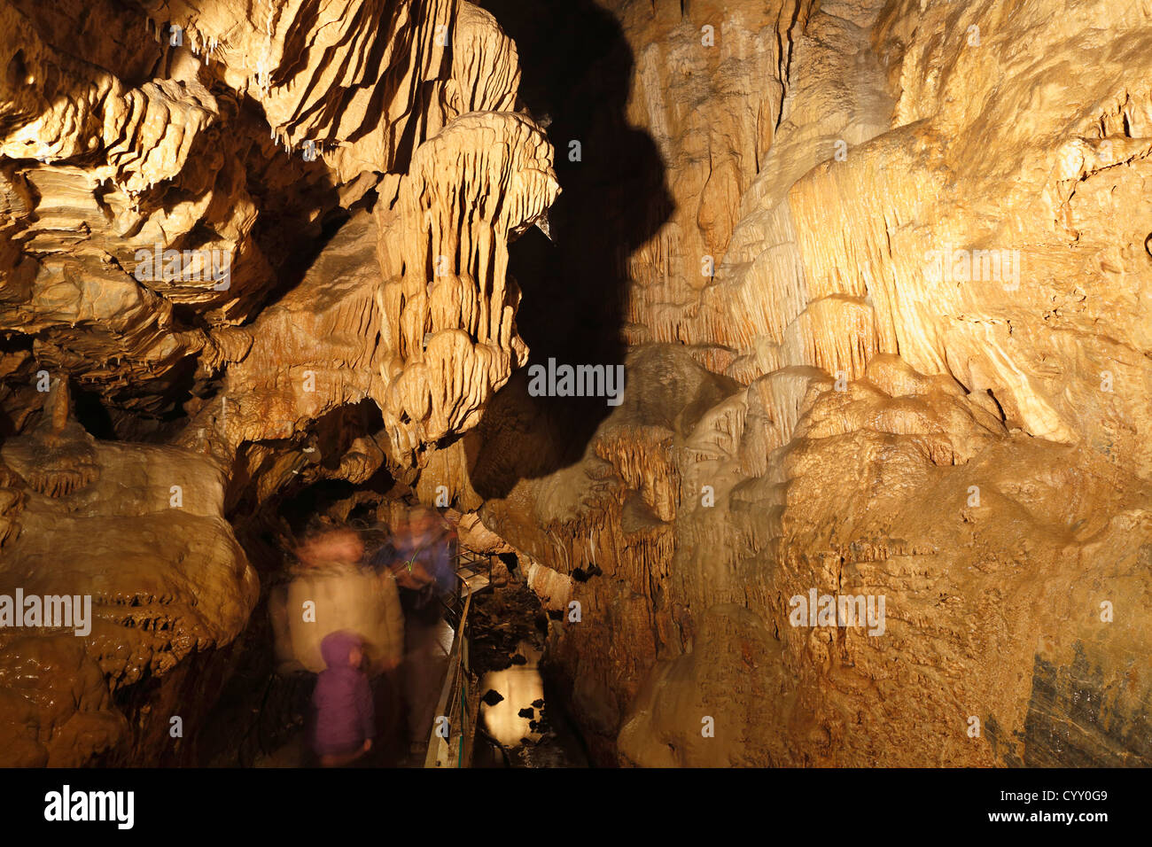 Austria, Styria, People at Lurgrotte stalactite cave Stock Photo