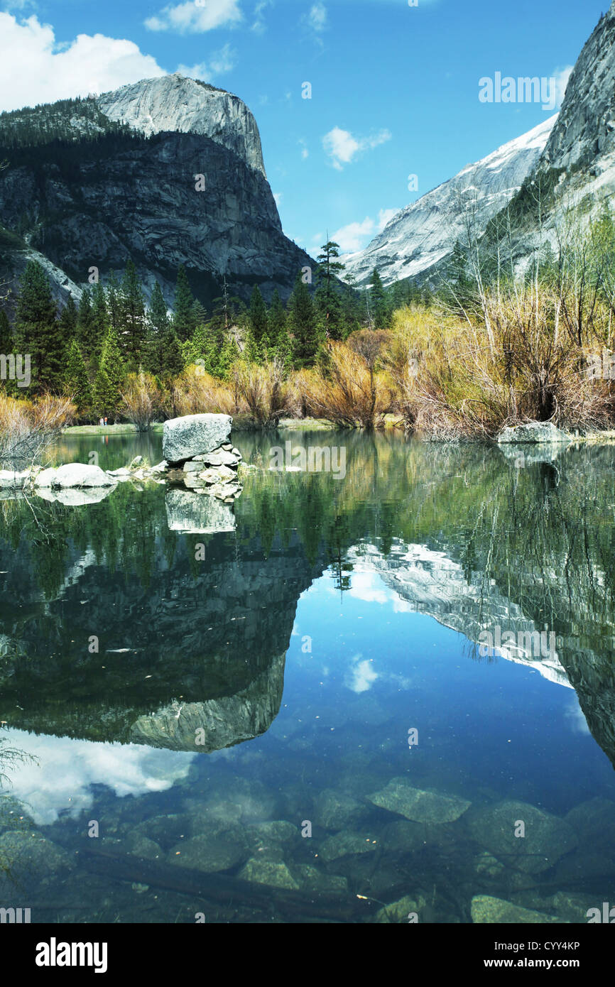 Mirror lake yosemite hike hi-res stock photography and images - Alamy