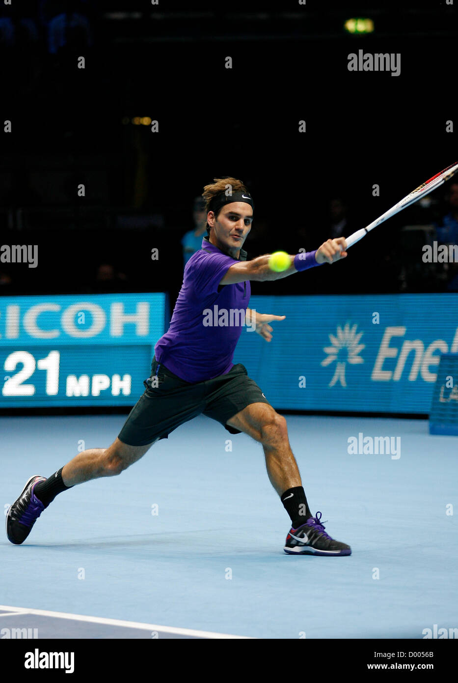 Dubai Championships 2012 Results Day 2: Andy Murray, Roger Federer Advance  