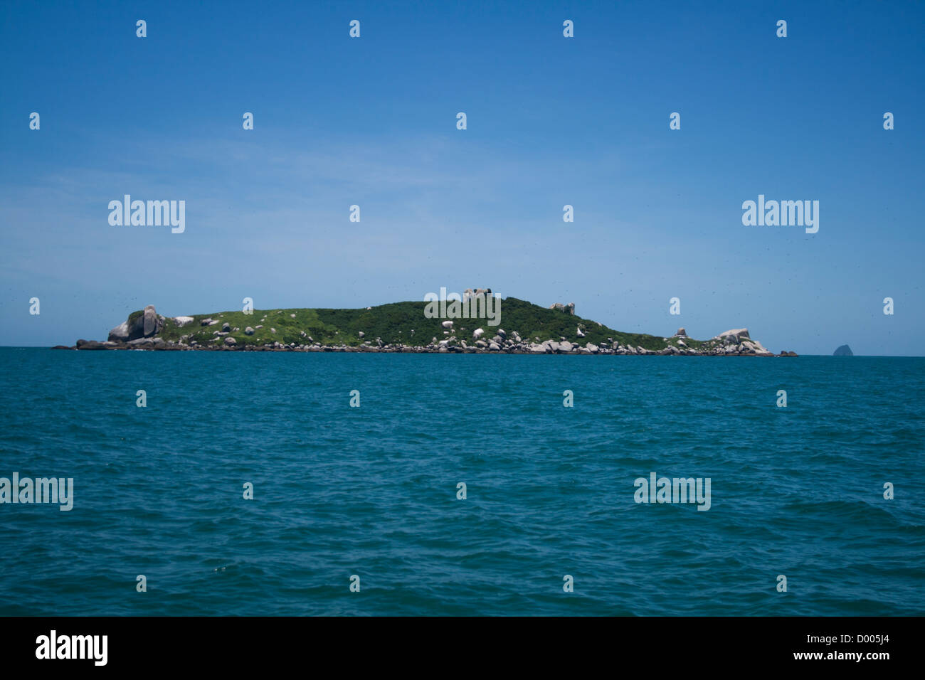 Castilho island south shore os São Paulo state, Brazil.  Part of the ecologic station protected area ESEC Tupiniquins. Stock Photo