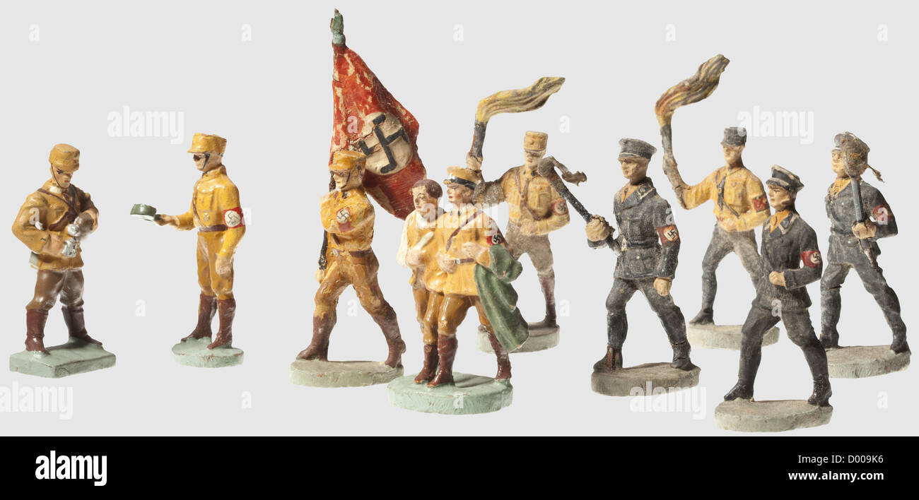 A large collection of toy soldiers, Primarily original figures from