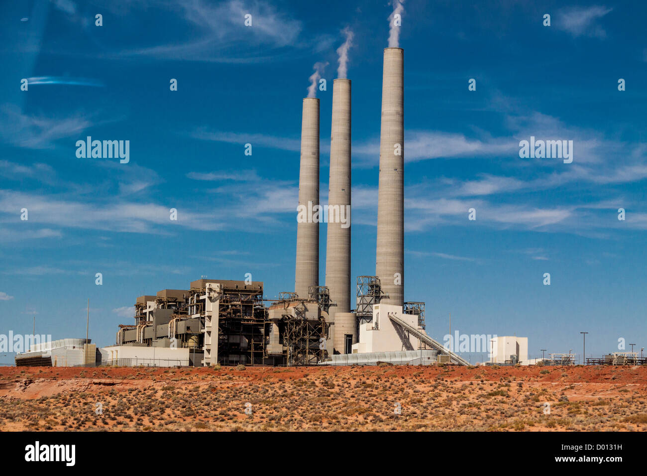Navajo Generating Station is a 2250 megawatt coal-fired power plant located on the Navajo Indian Reservation near Page, Arizona Stock Photo