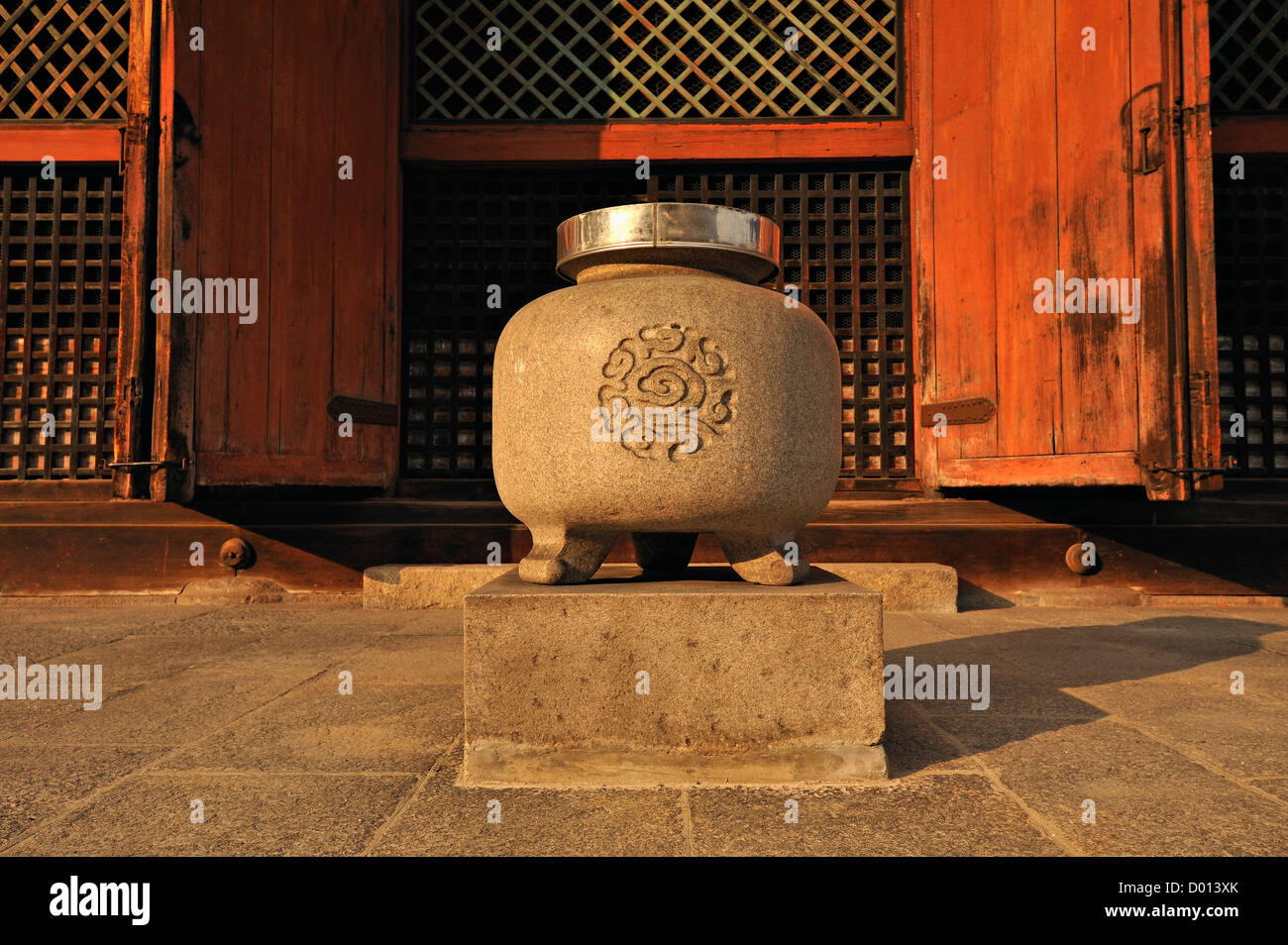 Incense burner at Shoji temple in Kyoto, Japan Stock Photo Alamy