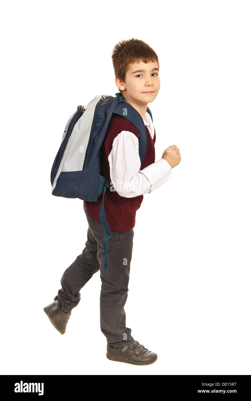 Человек идет в школу. Школьник в полный рост. Школьник с портфелем в полный рост. Ученик с рюкзаком без фона. Школьники в форме с рюкзаками.