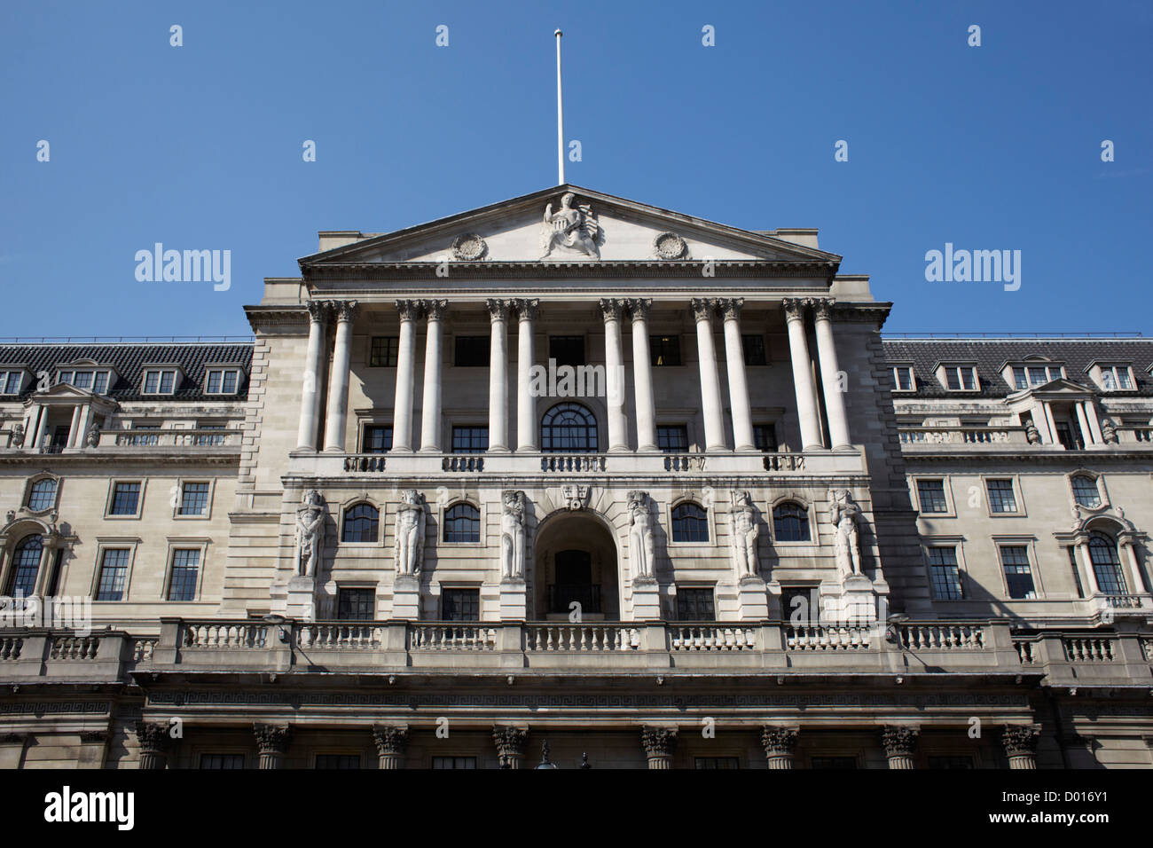 Bank of england gold hi-res stock photography and images - Alamy