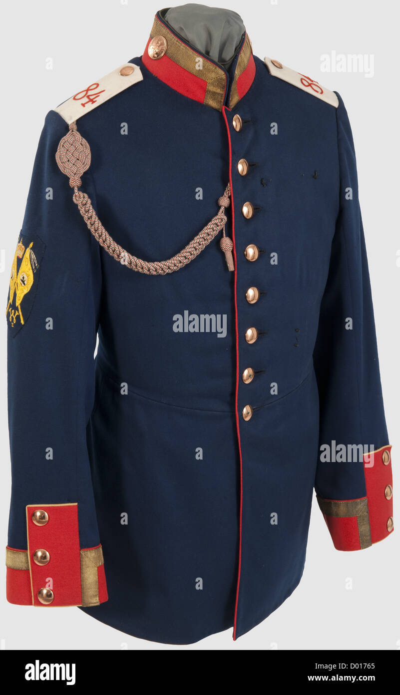 A tunic for a standard bearer, with the rank of Vizefeldwebel (Senior