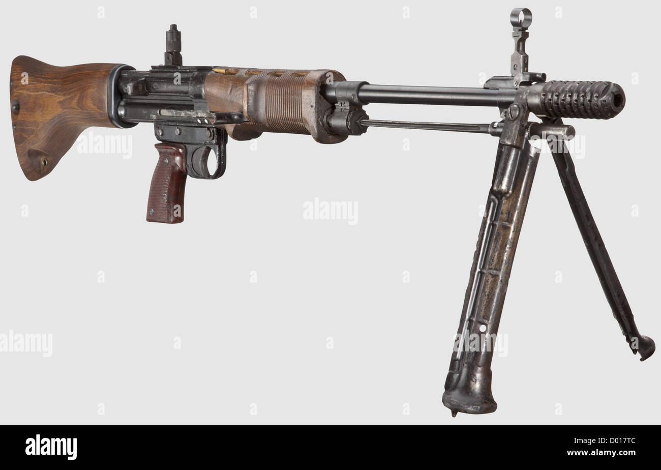 An original Fallschirmjägergewehr 42 (FG 42), late model, coded Stock ...