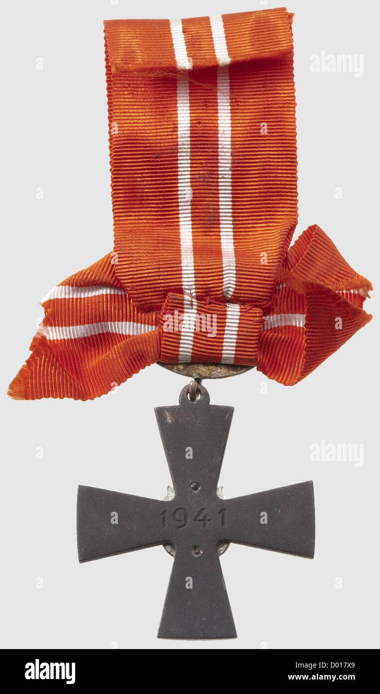 Ordre de la Croix de la Liberté, 2ème modèle '1939', 2ème classe, avec palme, , Additional-Rights-Clearences-Not Available Stock Photo