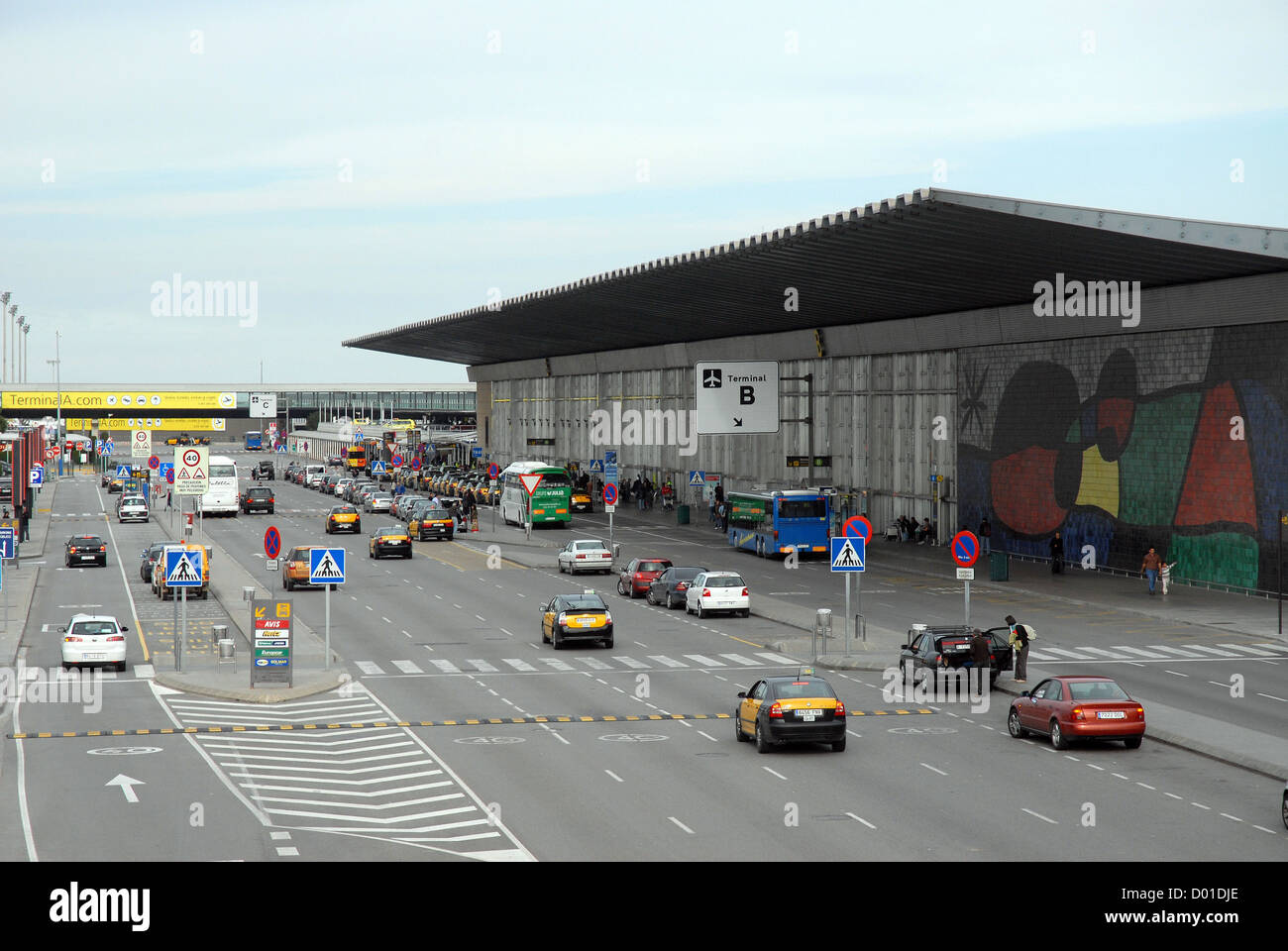 Terminal t2 hi res stock photography and images Alamy