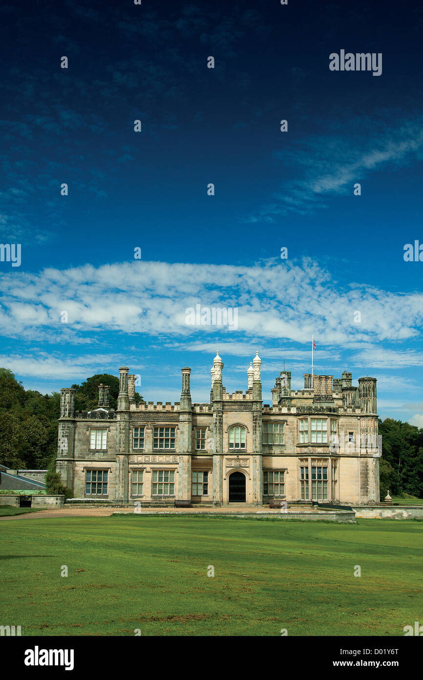 The historic Dalmeny House and Dalmeny Estate, home of the Earl of Rosebery, Lothian Stock Photo