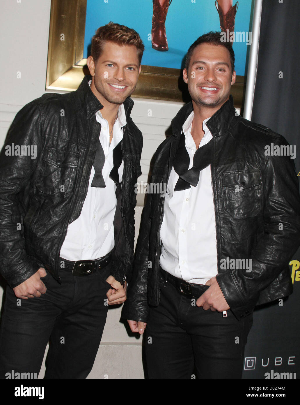 Nov. 14, 2012 New York, New York, U.S. 'The Amazing Race' Team