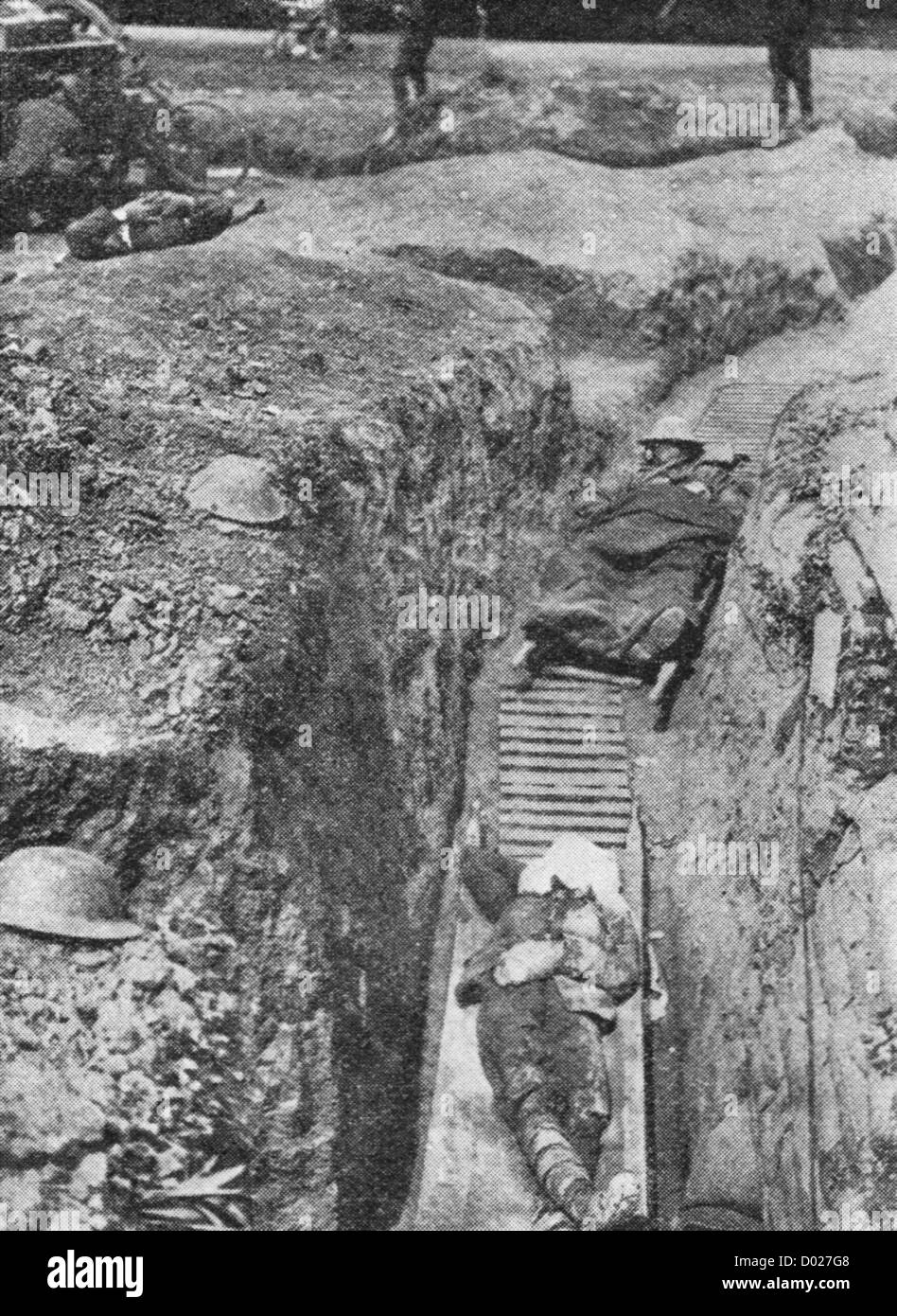 Stretcher bearer bearers hires stock photography and images Alamy