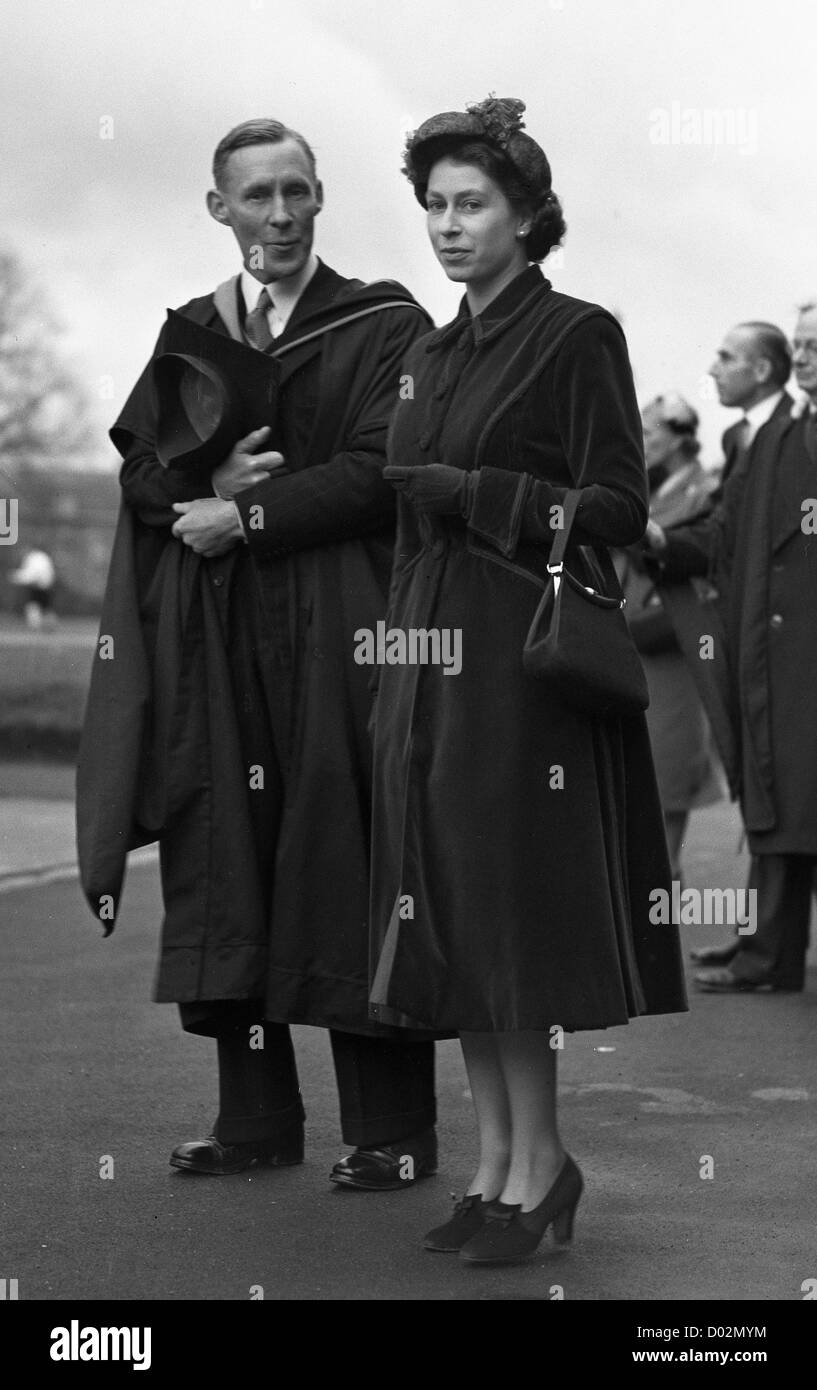 Queen Elizabeth at Shrewsbury School 1952 Stock Photo