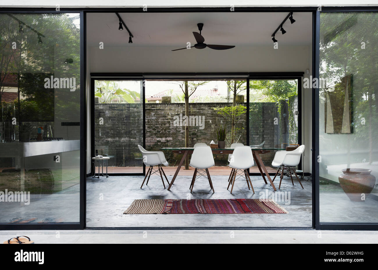 Dog Concrete House, Kuala Lumpur, Malaysia. Architect Kevin Low, 2012 Stock Photo Alamy