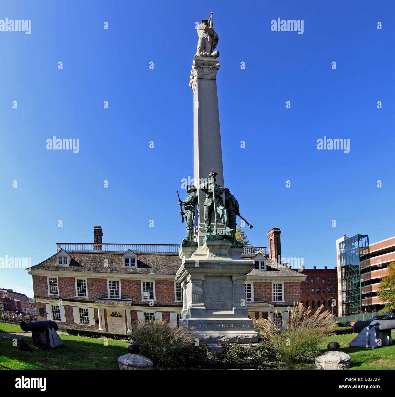 Civil War monument and Philipse Manor Hall State Historic Site Yonkers New York Stock Photo