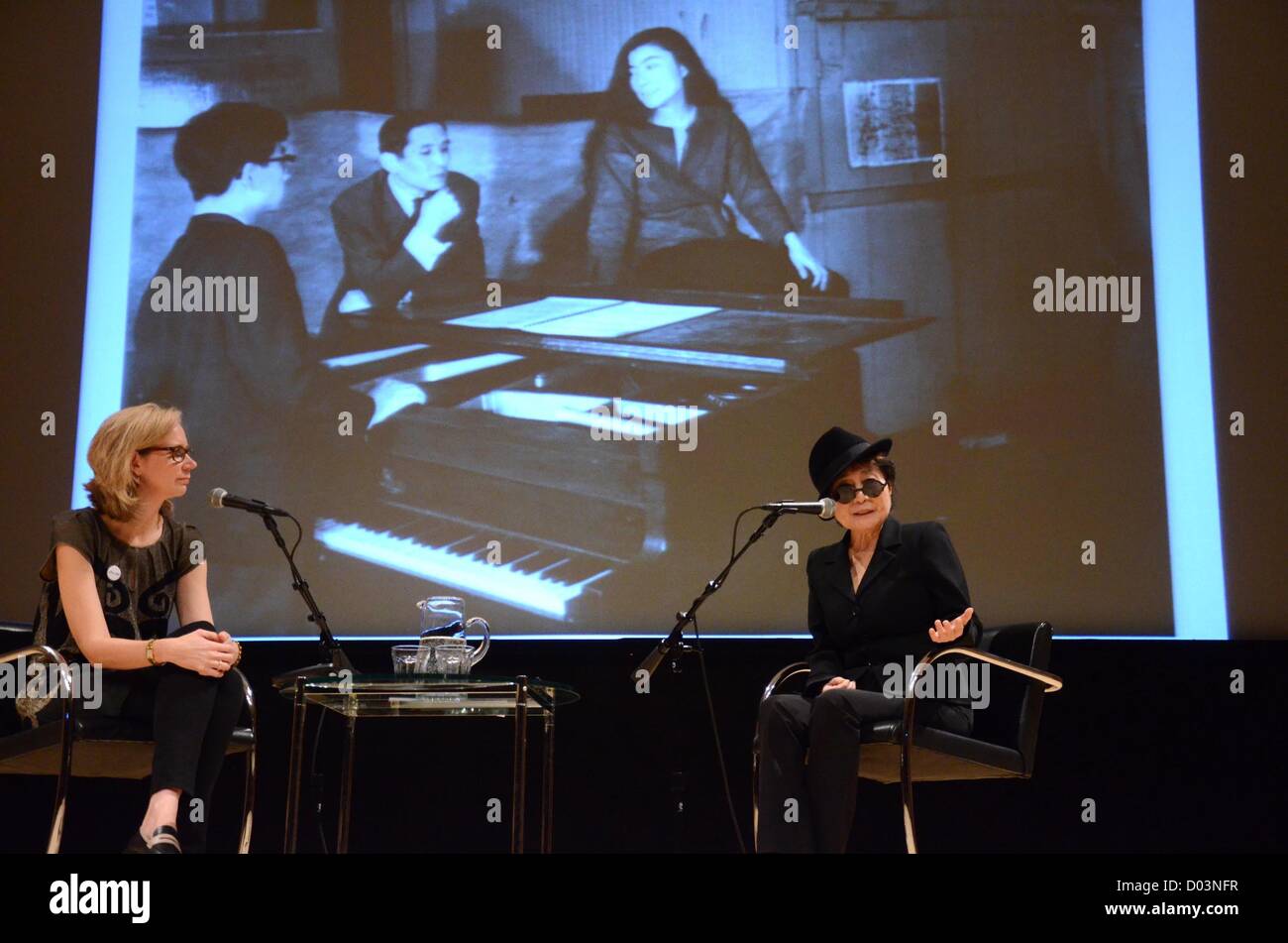 Catherine Morris Yoko Ono In Attendance For Brooklyn Museum S Women In The Arts Fundraising Luncheon Elizabeth A Sackler Center For Feminist Art Brooklyn Ny November 15 2012 Photo By Derek Storm Everett Collection Alamy