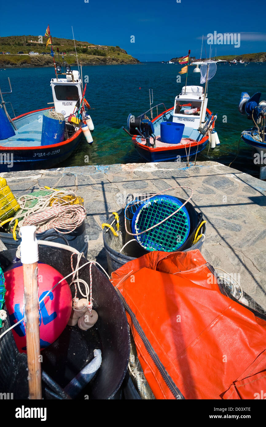 Barcos pesqueros en el puerto de Port Lligat. Cadaqués. Parque Natural del Cap de Creus. Alt Empordà. Girona. Cataluña. España Stock Photo