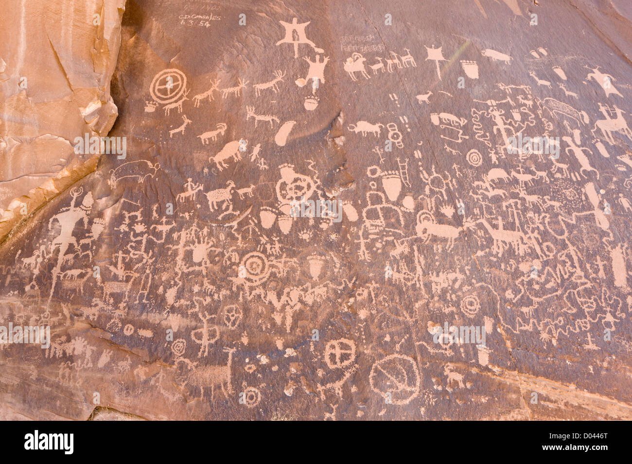 Newspaper Rock National Historic Site, etched with historic and prehistoric petroglyphs; Utah, USA Stock Photo