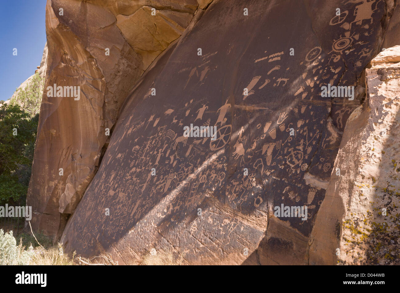 Newspaper Rock National Historic Site, etched with historic and prehistoric petroglyphs; Utah, USA Stock Photo