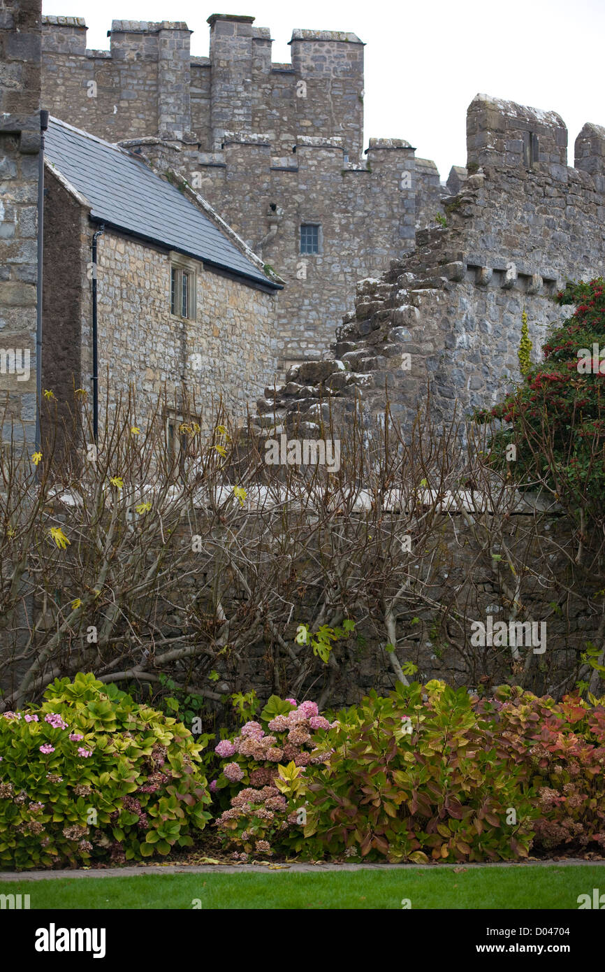 UWC Atlantic College, St Donat's Castle, The Vale of Glamorgan, South Wales, UK Stock Photo