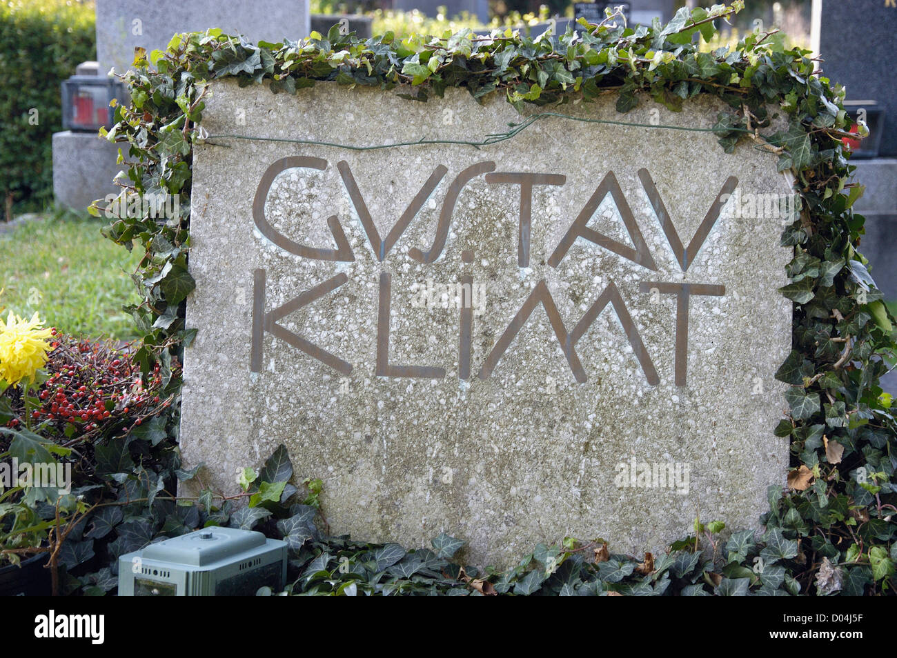 Gustav Klimt grave at the cemetery Hietzing Stock Photo