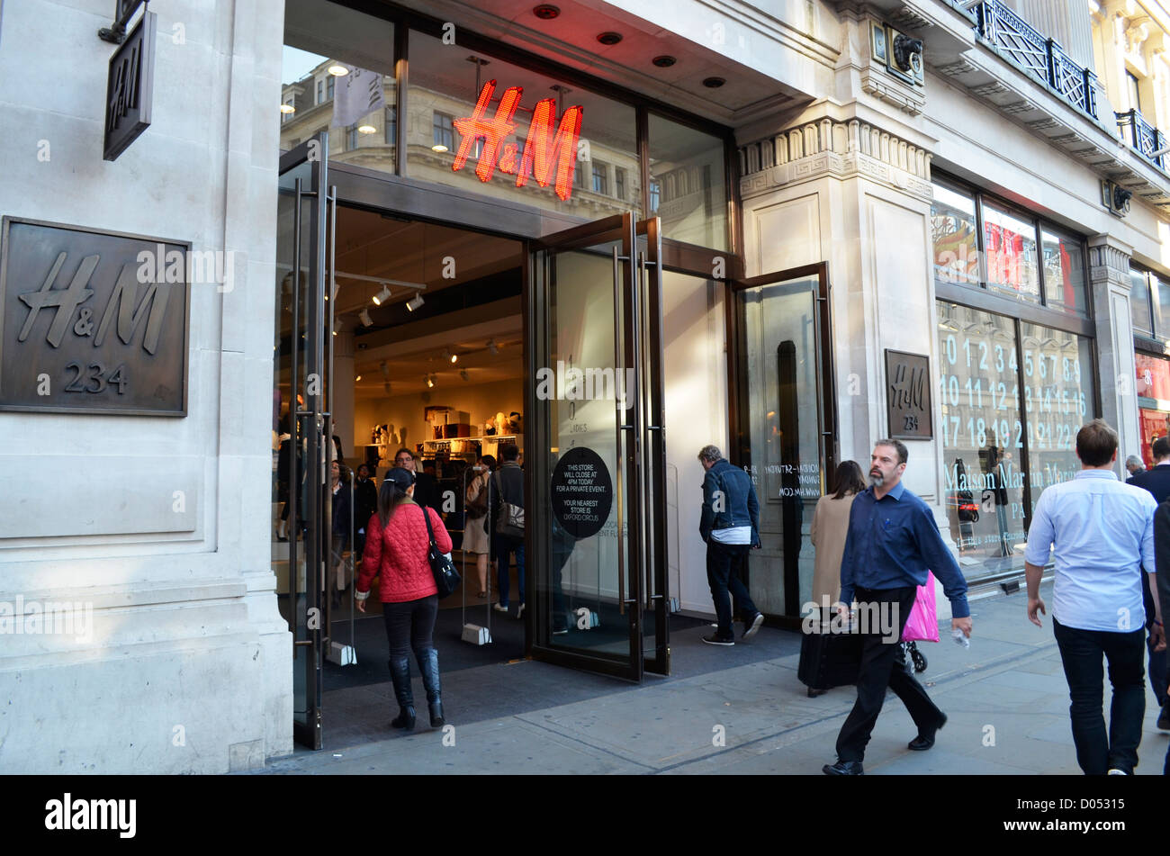 H&M store front regent street Stock Photo