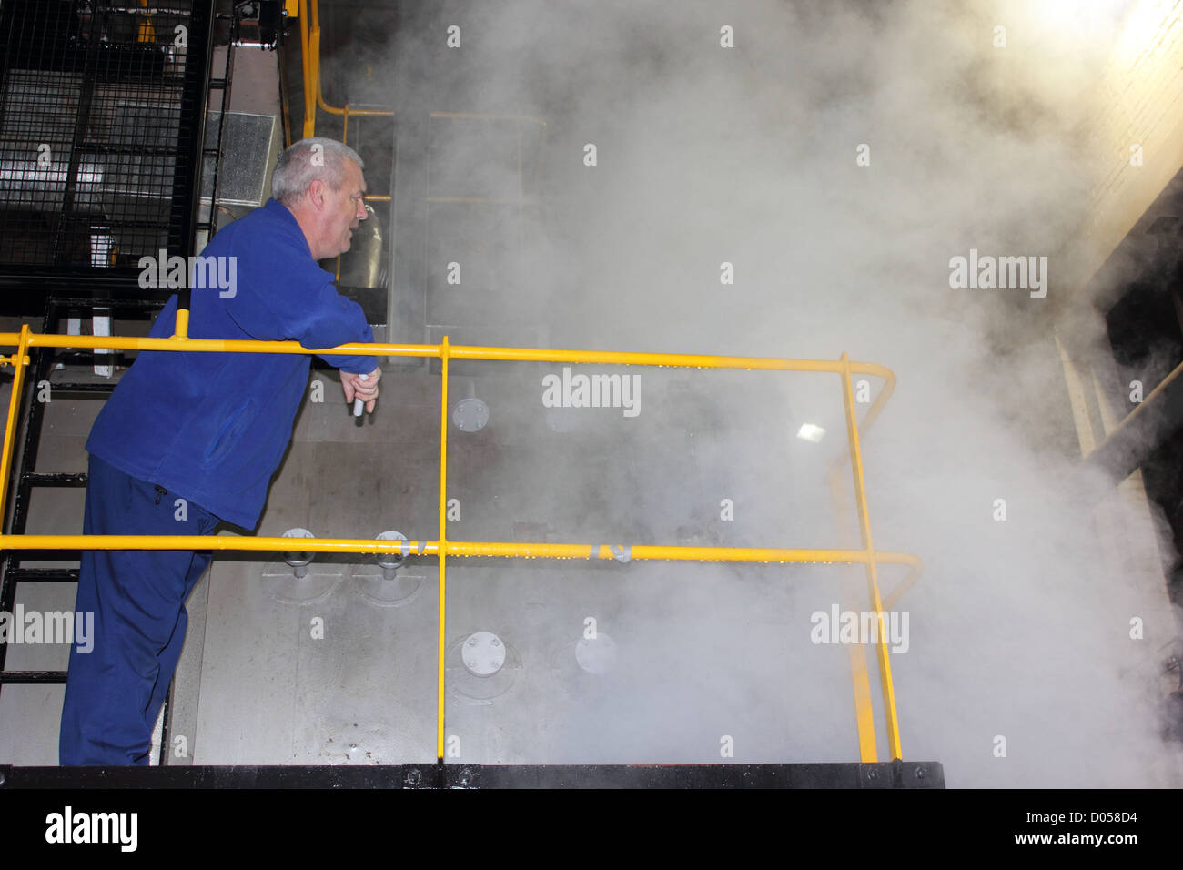 Steam leak hi-res stock photography and images - Alamy