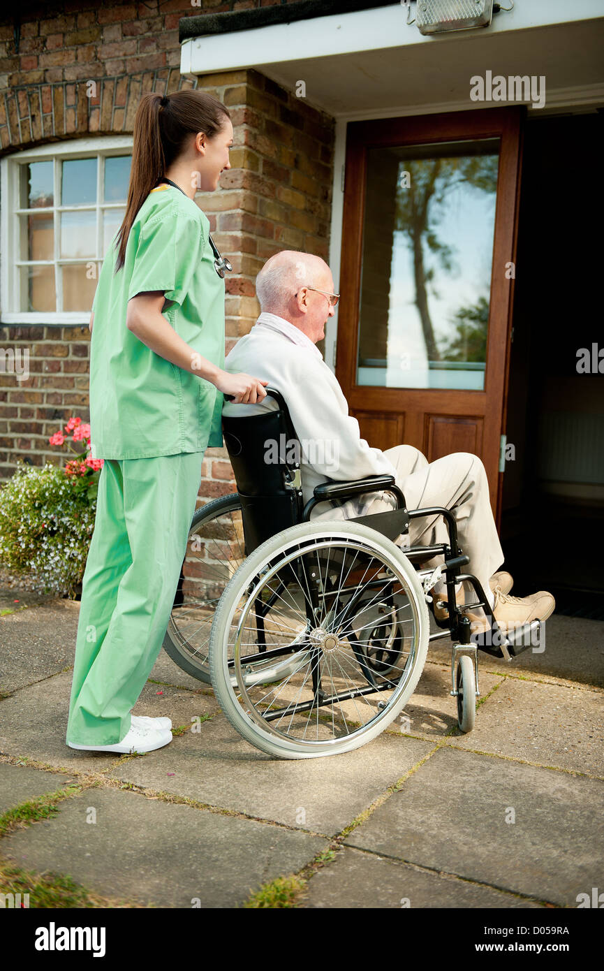 Trauma Nurse Stock Photos & Trauma Nurse Stock Images Alamy