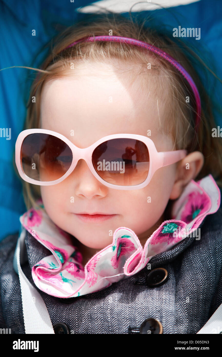 Little girl portrait outdoors Stock Photo - Alamy