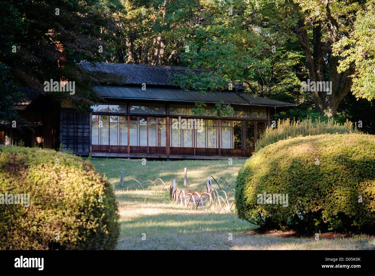 Tea house in Meiji Jingu Gyoen Stock Photo Alamy