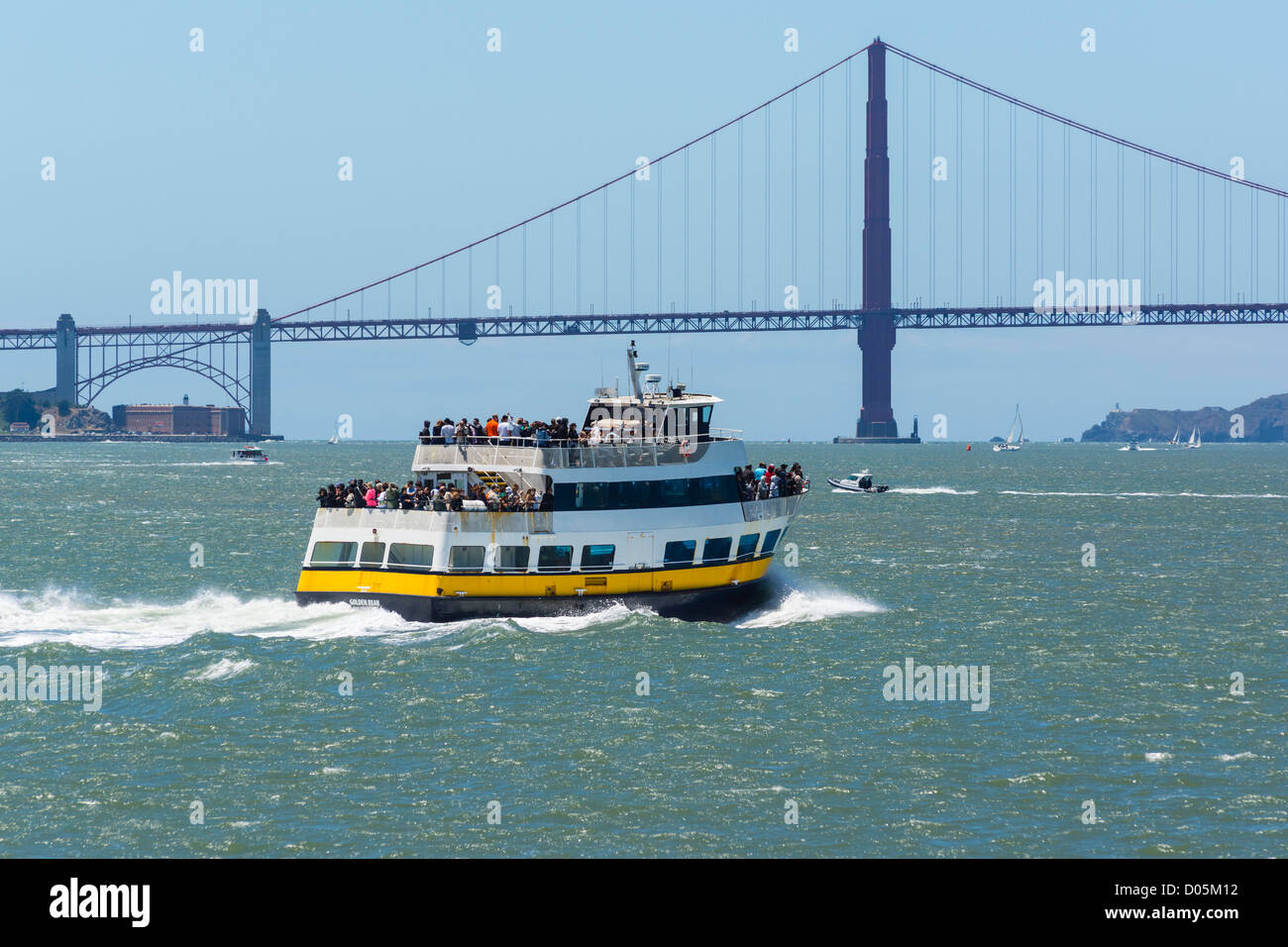 San Francisco bay ferry with Golden Gate bridge Stock Photo Alamy