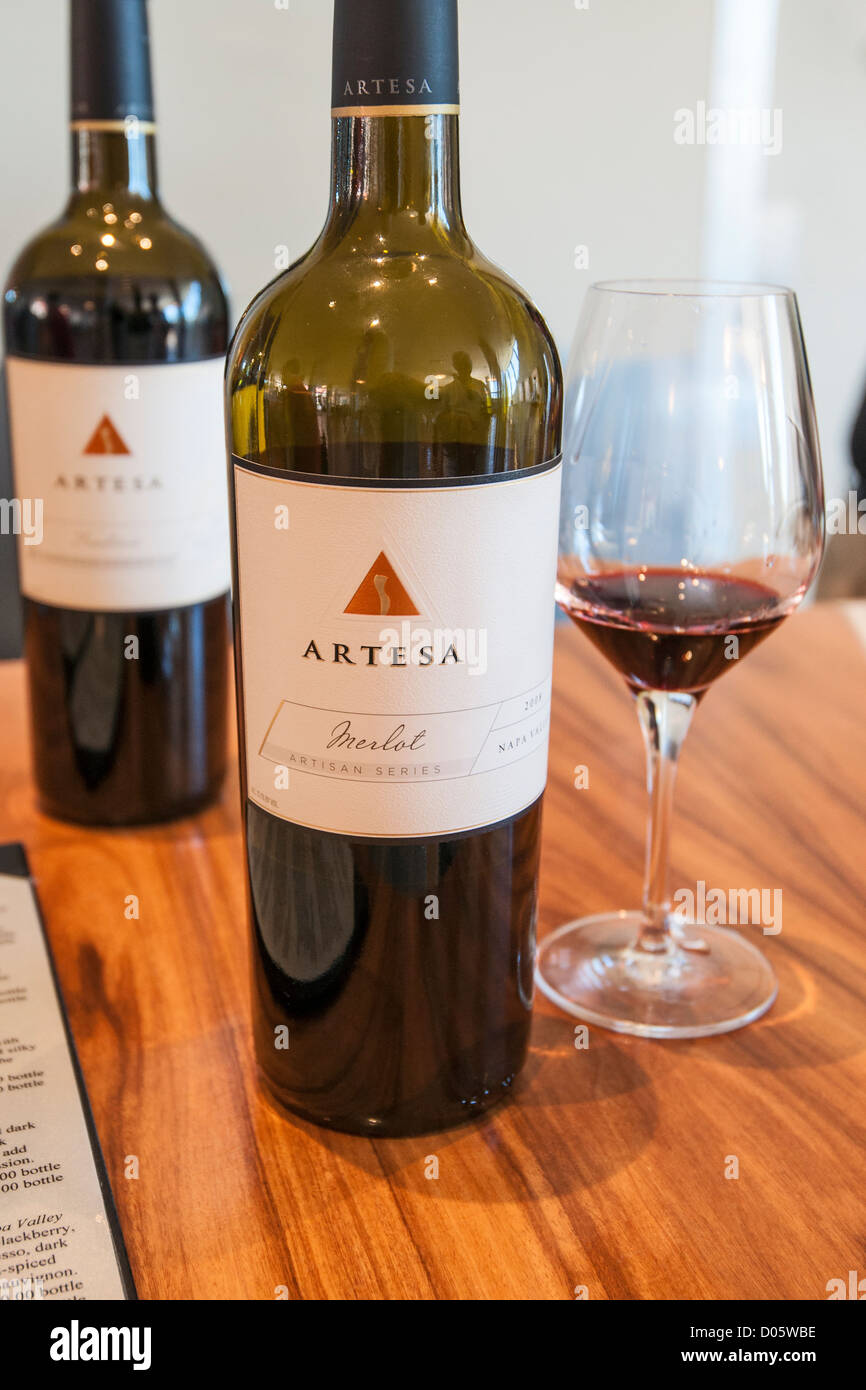 Wine tasting room hires stock photography and images Alamy