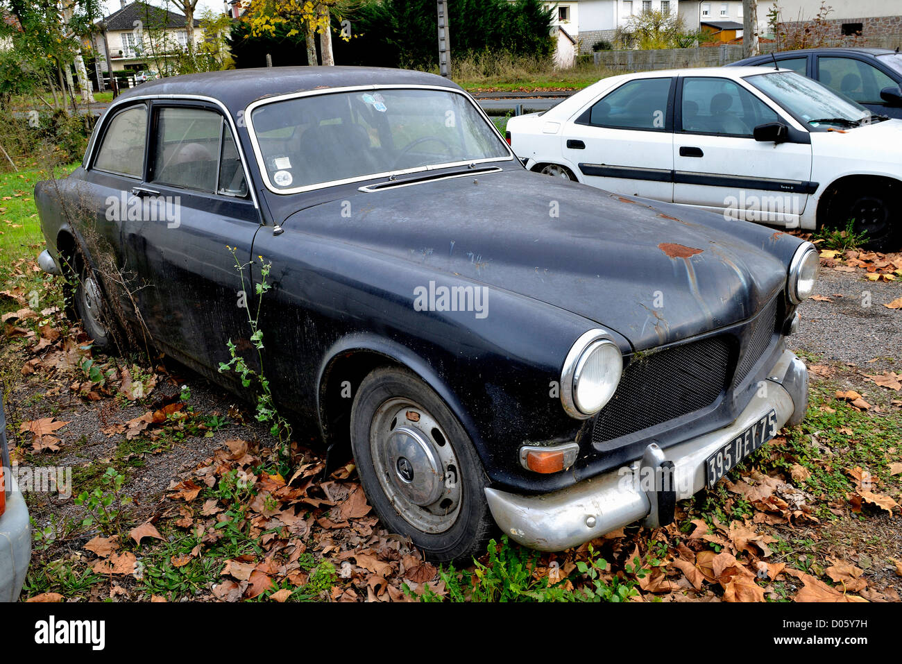 Rusty volvo hi-res stock photography and images - Alamy