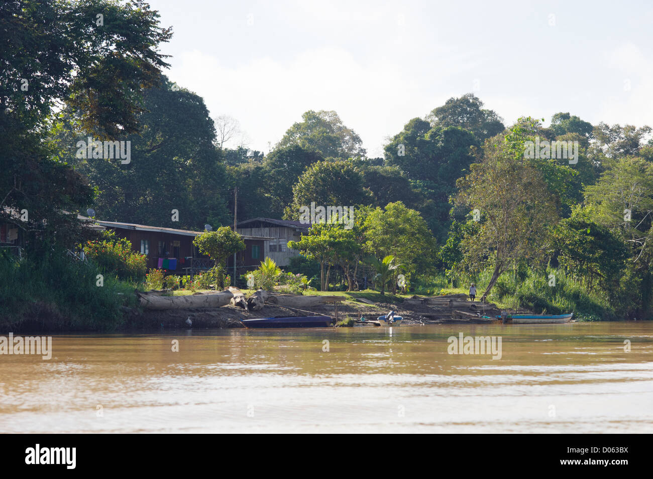 Malaysian homes on banks of Kinabatangan River, Sabah, Borneo Stock Photo
