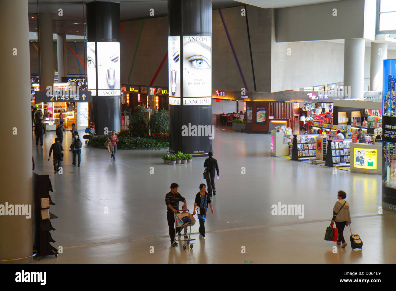 Shanghai China,Chinese Changning District,Hongqiao Airport,Terminal 2,SHA,gate,Mandarin,hanzi,characters,symbols,English language,bilingual,passenger Stock Photo