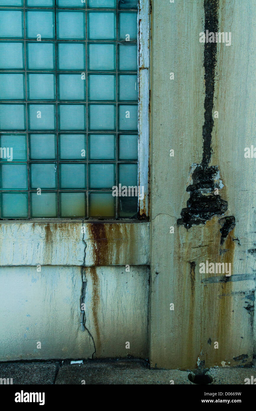 Glass brick hires stock photography and images Alamy